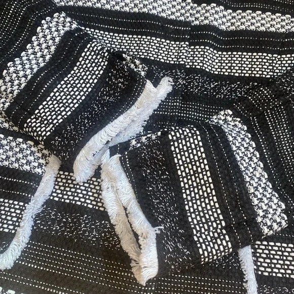 AirField Striped Black and White Blazer - Picture 10 of 17